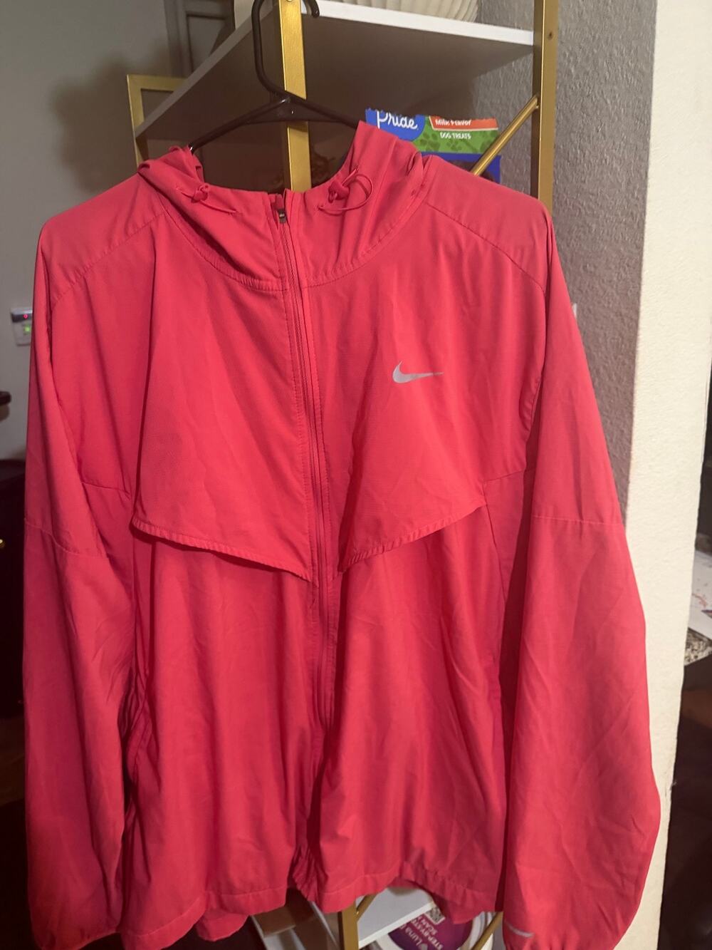 Nike Windrunner Repel Running Jacket in Aster Pink